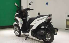 YAMAHA TRICITY 125 SE82J