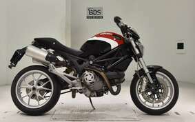 DUCATI MONSTER 1100 2010