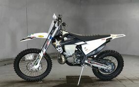 HUSQVARNA  TE300i ロックスターエディション UTA2