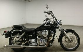 YAMAHA DRAGSTAR 250 2000 VG02J