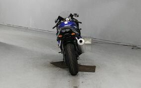 YAMAHA YZF-R6 2004 RJ05