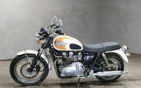 TRIUMPH BONNEVILLE T100 J91526