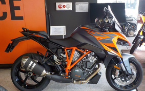 KTM 1290 SUPER DUKE GT 2024 V6940