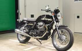 MOTO GUZZI V7 CLASSIC 2011