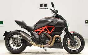 DUCATI DIAVEL Carbon 2015 G105J