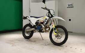 HUSQVARNA TE250 UTA2