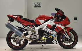 YAMAHA YZF-R1 2000 RN041