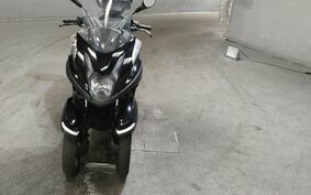 YAMAHA TRICITY 125 SE82J