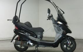 SYM RV180EFi LA18