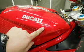 DUCATI 1198 SP 2011 H704A