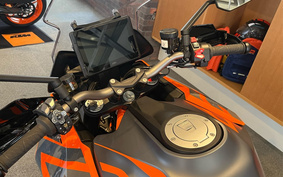 KTM 1290 SUPER DUKE GT 2024 V6940