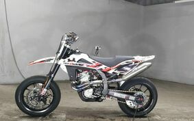 HUSQVARNA SM450R 不明