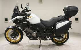 SUZUKI DL650 ( V-Strom 650 ) 2022 C733M