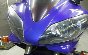 YAMAHA YZF-R1 2000 RN04