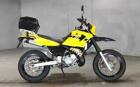 YAMAHA DT230 LANZA 4TP