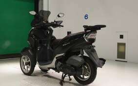 YAMAHA TRICITY 125 SE82J