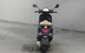 VESPA LX125IE M68100