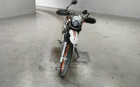 YAMAHA SEROW 250 2019 DG31J