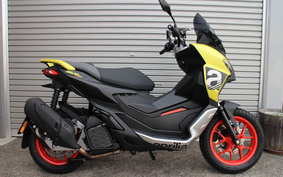 APRILIA SR GT200