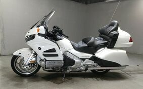 HONDA GL 1800 GOLD WING 2012 SC68