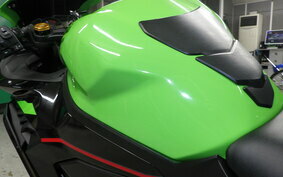 KAWASAKI ZX-25R ZX250E