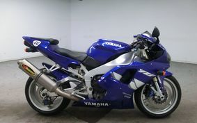 YAMAHA YZF-R1 1999 RN01