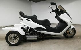 YAMAHA MAJESTY 125 TRIKE SE27