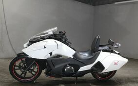 HONDA NM4 VULTUS -02 2014 RC82