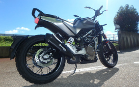 HUSQVARNA SVARTPILEN401 JUJ4