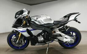 YAMAHA YZF-R1 M 2015 RN40