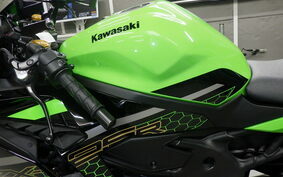 KAWASAKI ZX-25R ZX250E