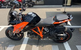 KTM 1290 SUPER DUKE GT 2016 V6940