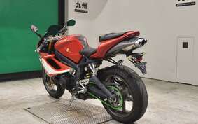 TRIUMPH DAYTONA 675 2010