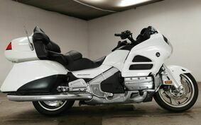 HONDA GL 1800 GOLD WING 2012 SC68