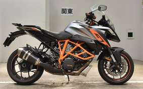 KTM 1290 SUPER DUKE GT 2016 V6940