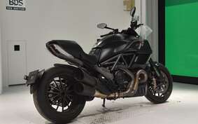 DUCATI DIAVEL 2014