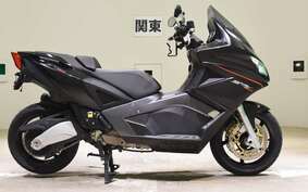 APRILIA SRV850 2015 M551