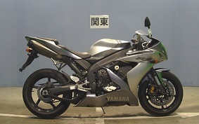 YAMAHA YZF-R1 2004 RN13