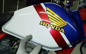 HONDA FTR223 MC34