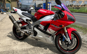 YAMAHA YZF-R1 1999 RN01