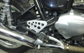 TRIUMPH THRUXTON 900 2013