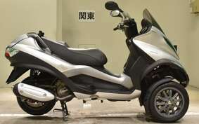 PIAGGIO MP3 250