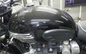 TRIUMPH BONNEVILLE T120 2022