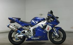 YAMAHA YZF-R1 2001 RN04