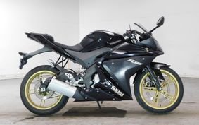 YAMAHA YZF-R125 RE06