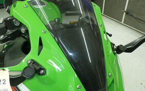 KAWASAKI ZX-25R ZX250E