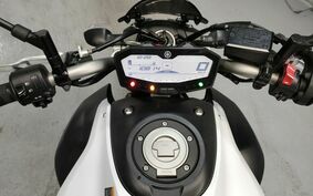 YAMAHA MT-07 2015 RM07J