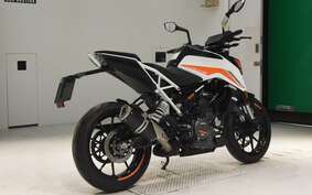 KTM 390 DUKE 2024