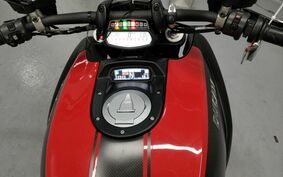 DUCATI DIAVEL Carbon 2015 G105JA