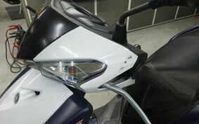 YAMAHA CYGNUS 125 XSR 3 SED8J